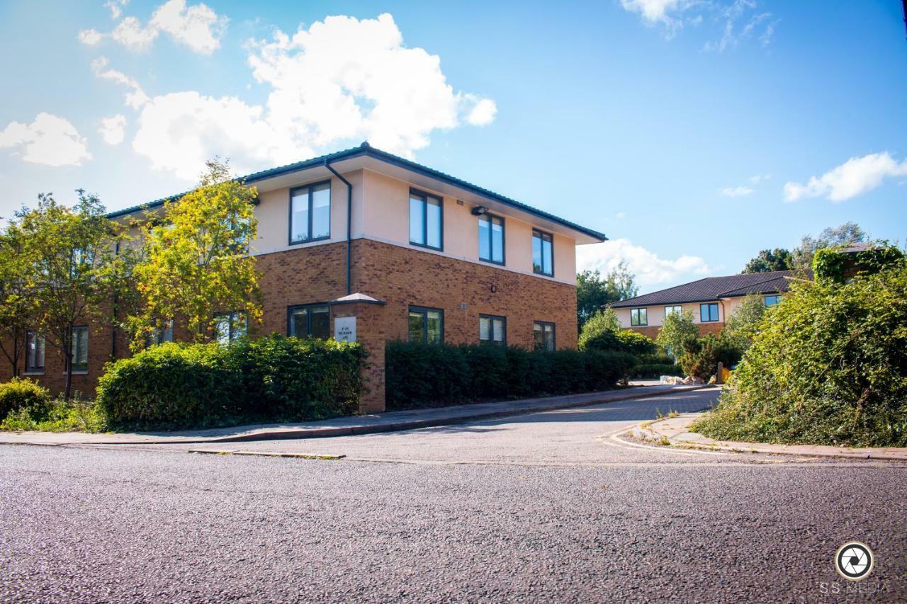 Luxustay Milburn House Milton Keynes Exterior foto